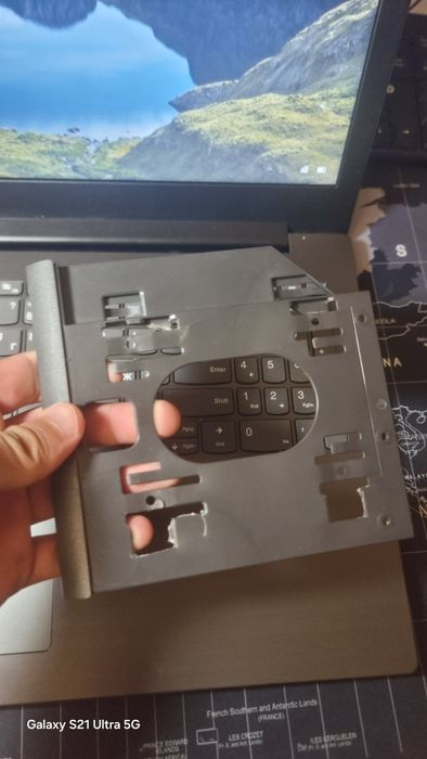 Срочно ноутбук lenovo