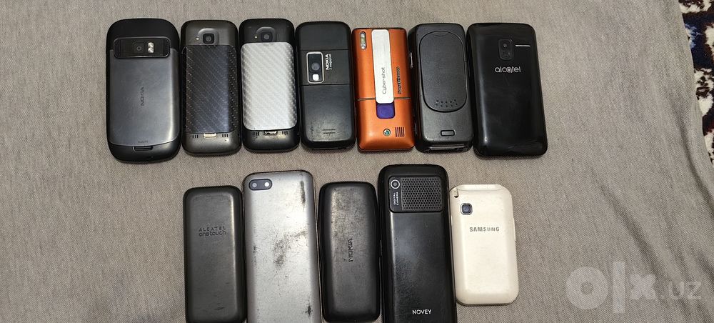 Telefonlar sotiladi