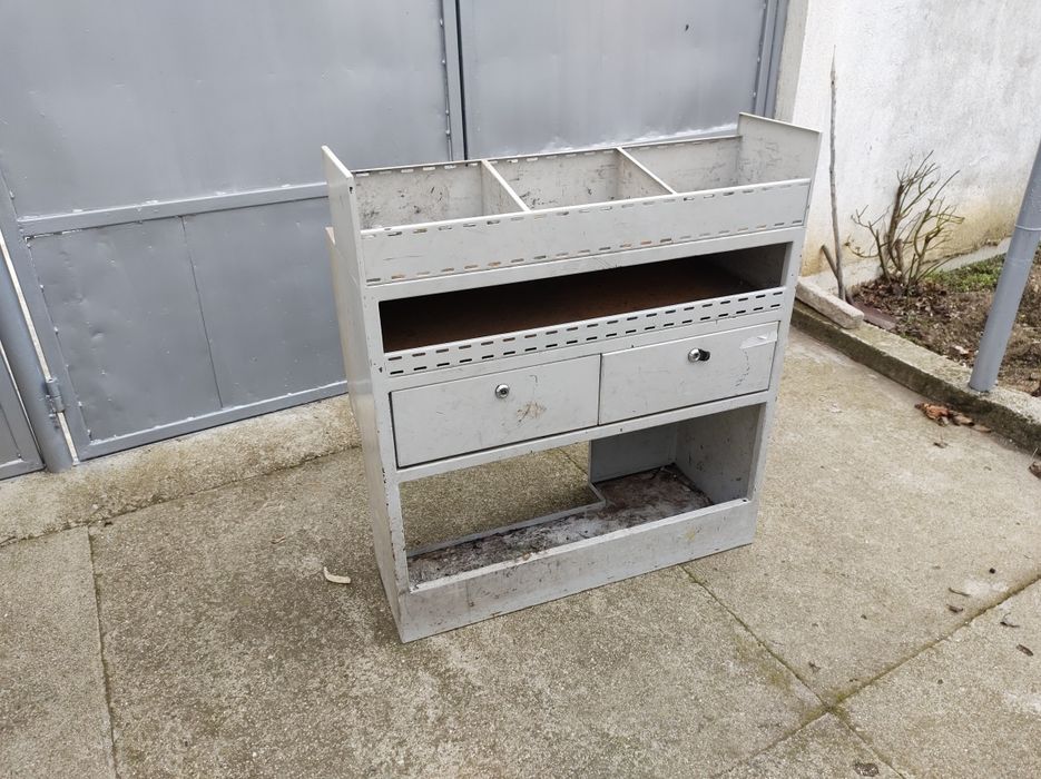 Шкаф за Рено Канго