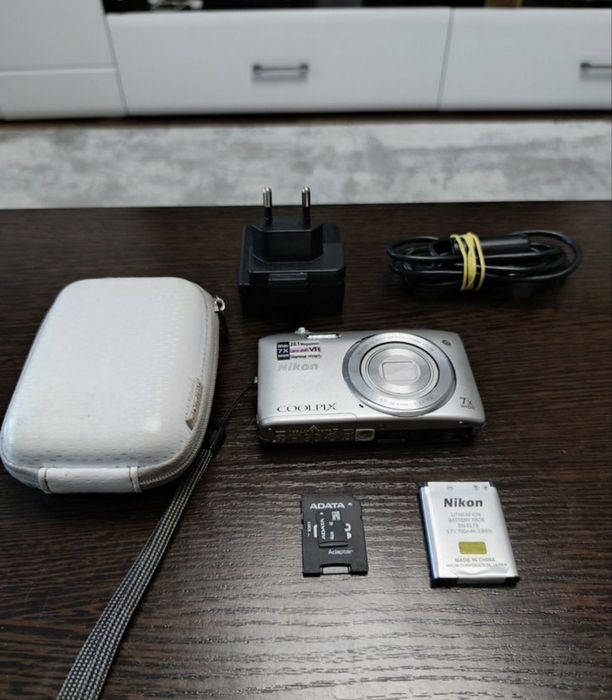 Nikon s3500 в комплекте