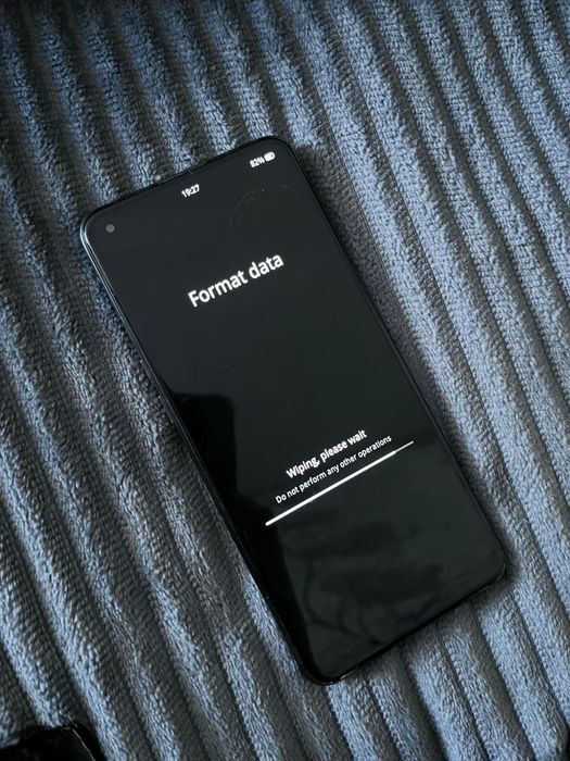 продам телефон в хорошем состоянии