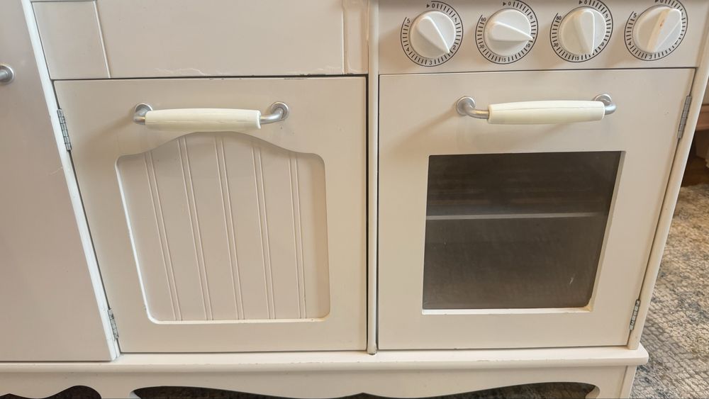 Детская кухня , деревянная