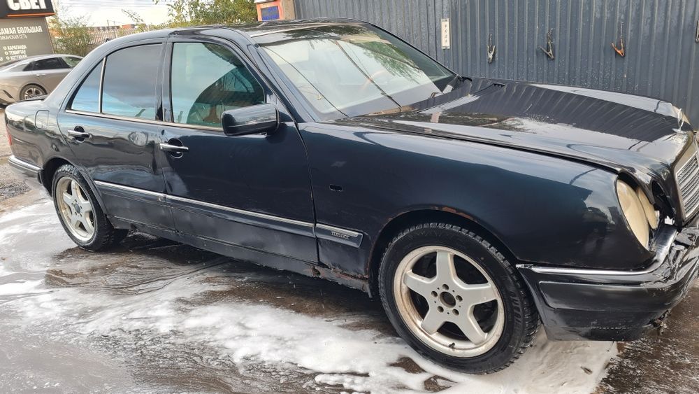 Продам мерседес W210 Elegance
