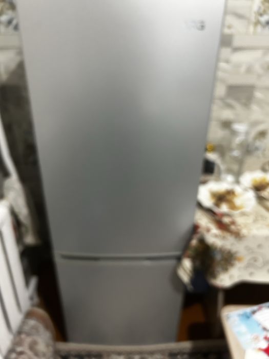 Отдам хололильник