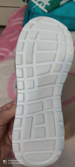 Продам ботиночки на девочку