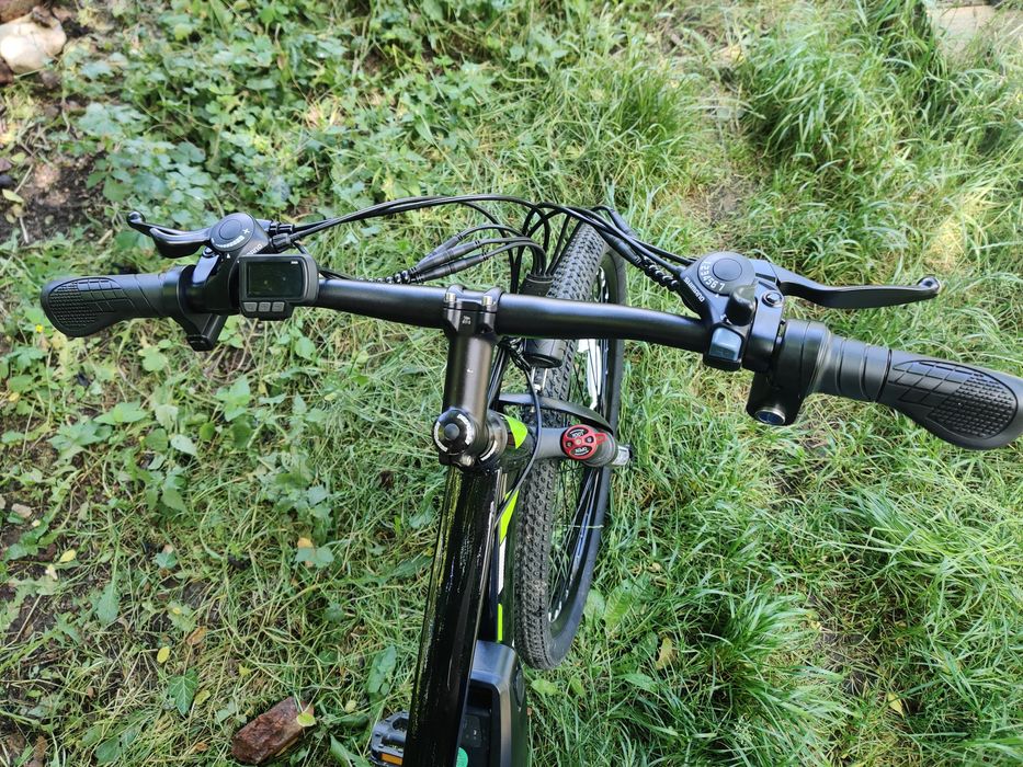 Vand bicicleta electrica noua 48 Volti motor 500W roti 26