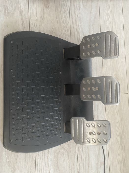 Volan cu pedale automat