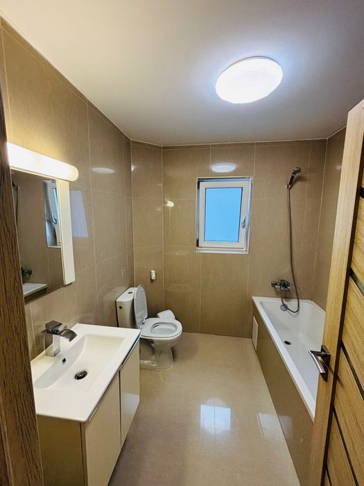 Apartament 3 camere curte proprie cartierul Arhitectilor