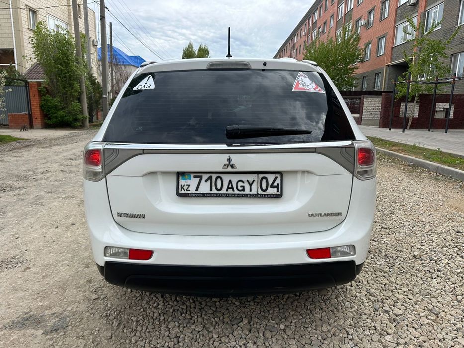 Срочно продается Mitsubishi outlander 3