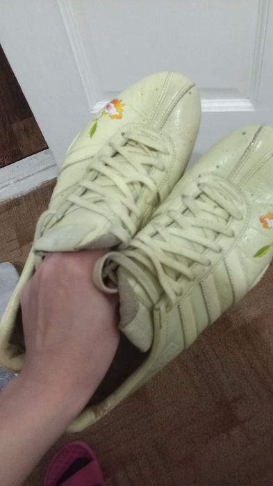 Продам разную обувь.