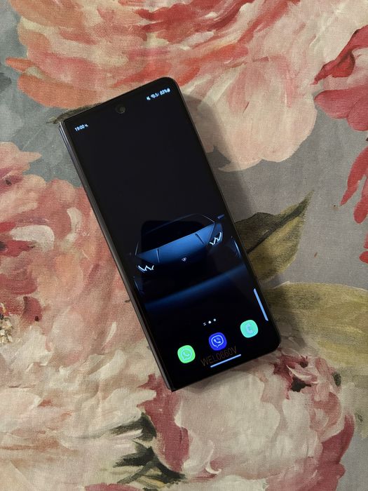 Samsung z fold 5 256gb bat. 82 %