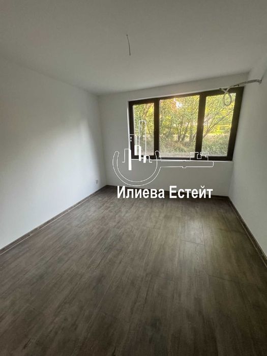Продава се Четиристаен апартамент в Димитровград - 102 кв.м за 800 €/кв.м - Снимка #9