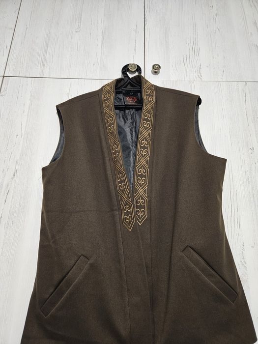 Мужской Чапан жилетка