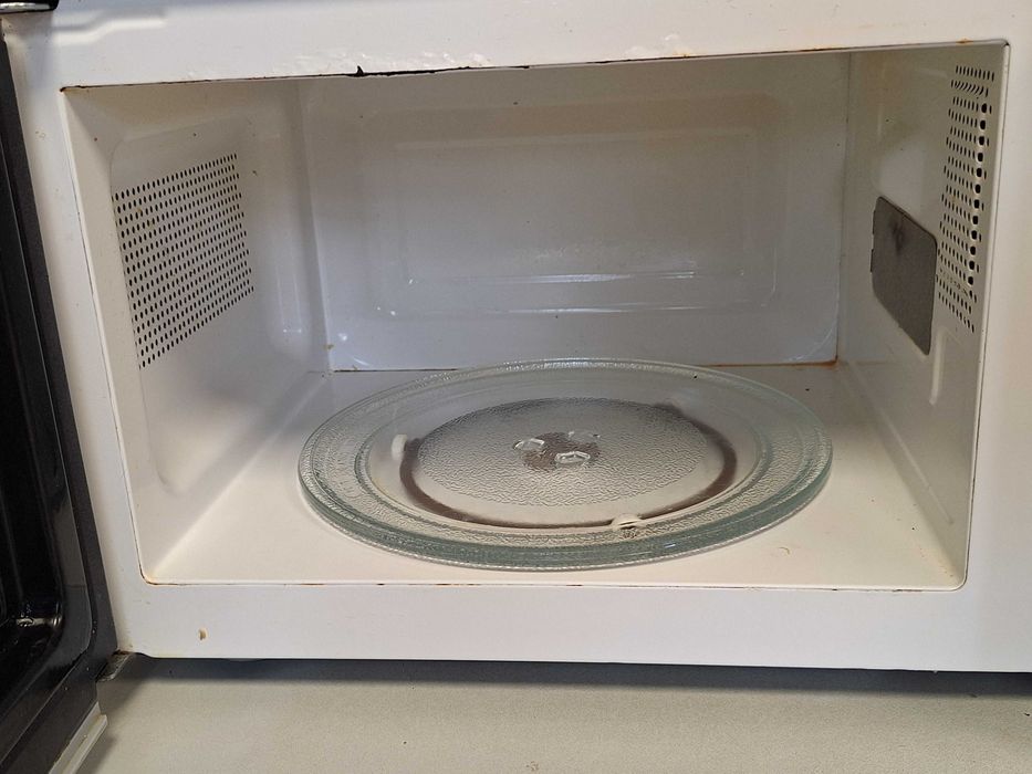 Микровълнова печка Finlux FMO 2062S