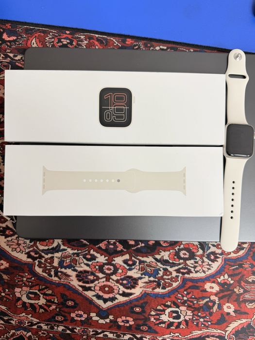 Apple watch se3 40 starlight