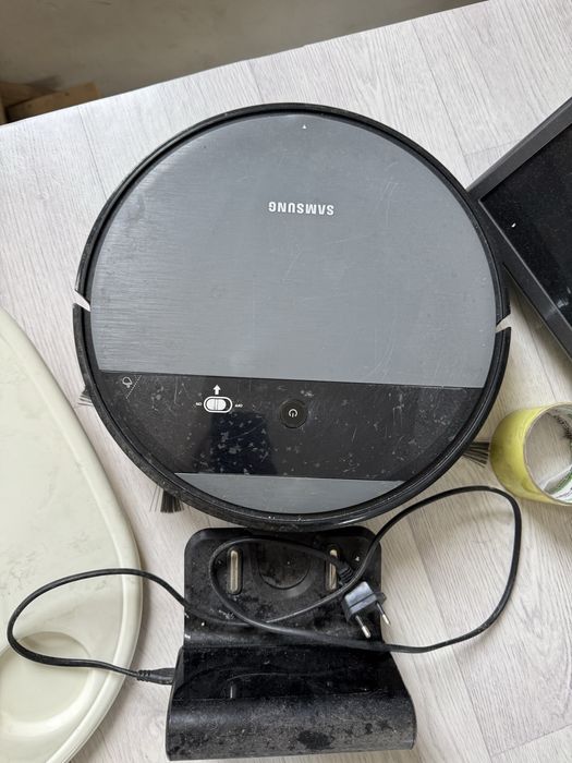 Продам робот пылесос