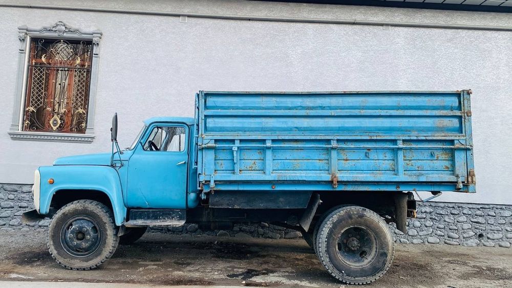 Ядрогов Жамолхон