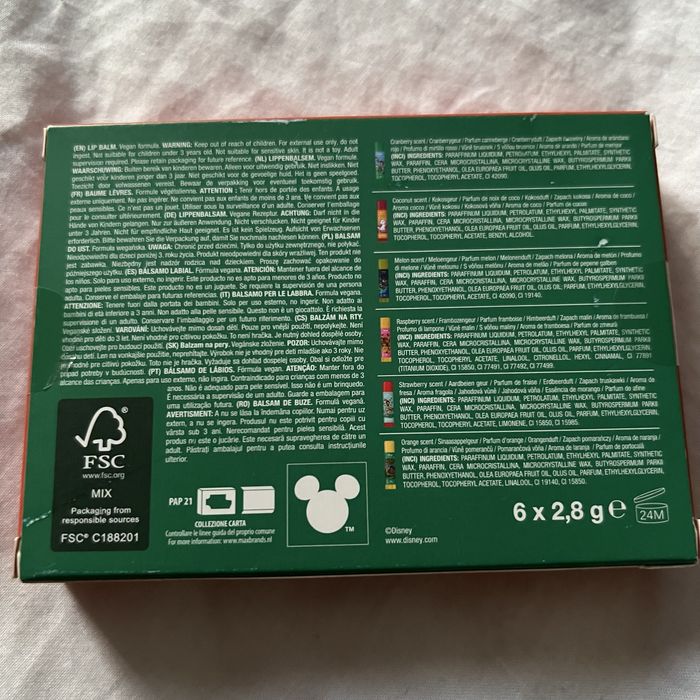 Set 6 balsamuri de buze fetite Disney
