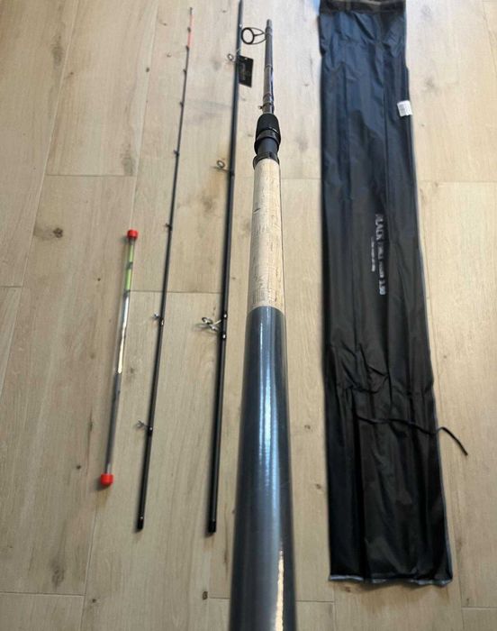 Set Feeder -Lanseta FL Black Force 3.9m si mulineta Feeder Master 5500