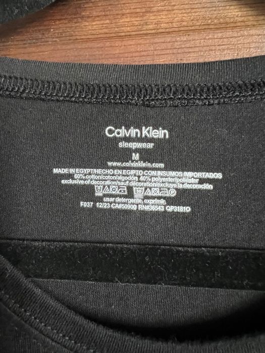 Calvin Klein Нощница