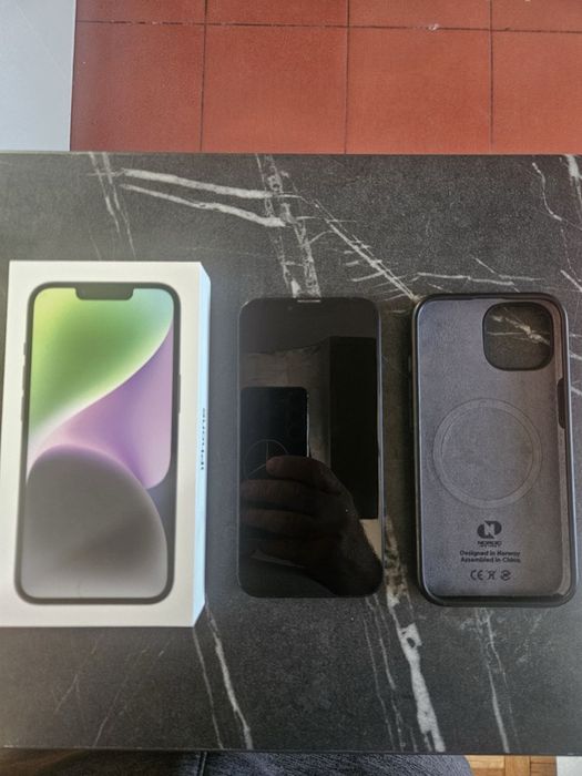 Продавам Iphone 14