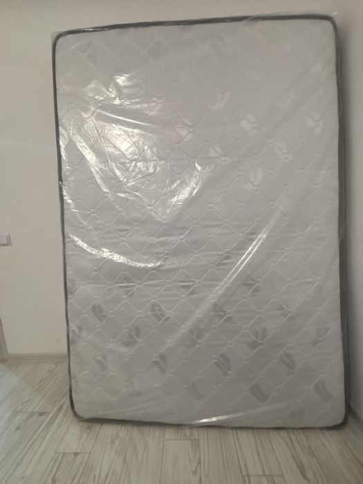 Продам матрас 1400х2000 новый