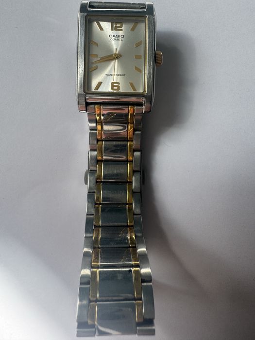 Продается часы CASIO в хорошем состояния