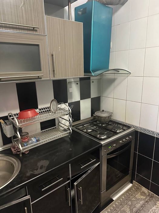 НЕ МАКЛЕР. Квартира своя.3/2/4  Дом кирпичный. Теплый. Соседи отличные