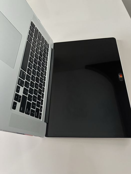 MacBook Pro Retina 15” intel core i7