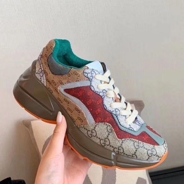 Adidași Gucci + Suport card CADOU