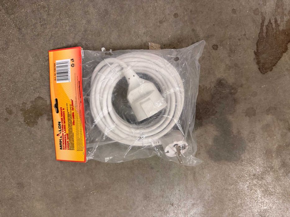 Удължител 5m/Чук/Клещи/Ключ тръбен/Ролетка 5m/Поялник/Диск за метал