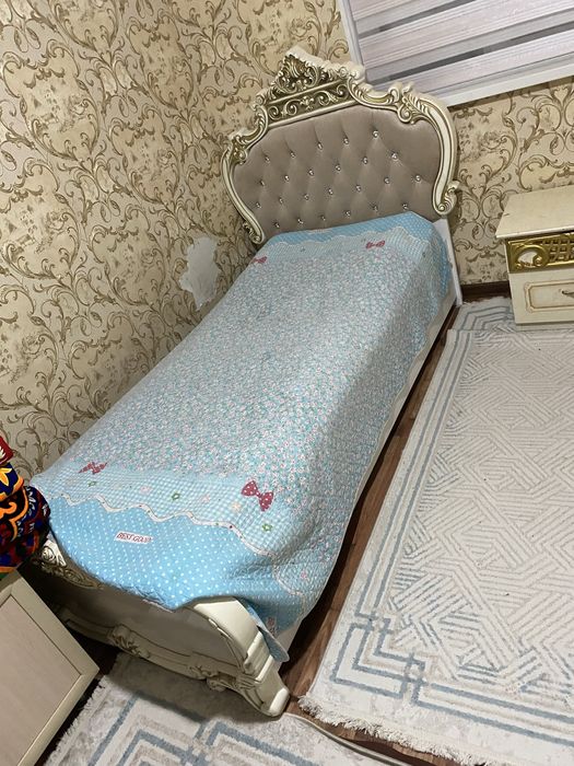 Детский кроват королевский