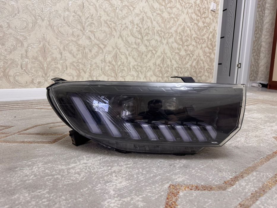 Продам фары на гранта FL