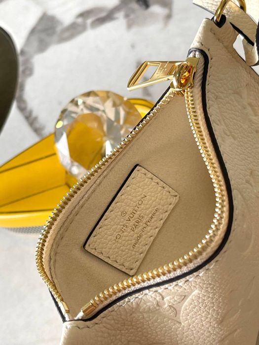 Geanta Louis Vuitton Bundle