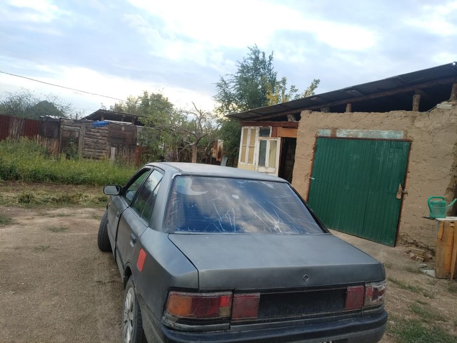 Продам на ходу мазда