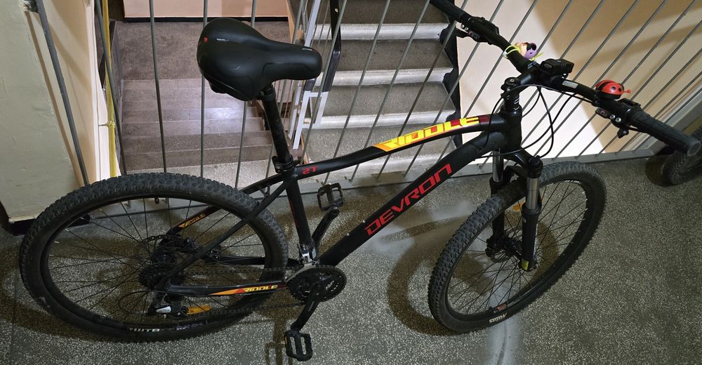Bicicleta Devron Riddle roti 27.5 cu 24 viteze