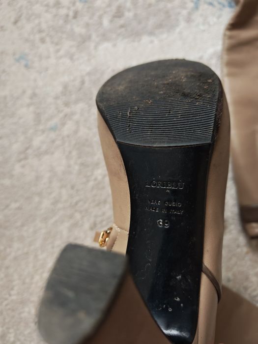 Продам кожанный сапог. 39 размер