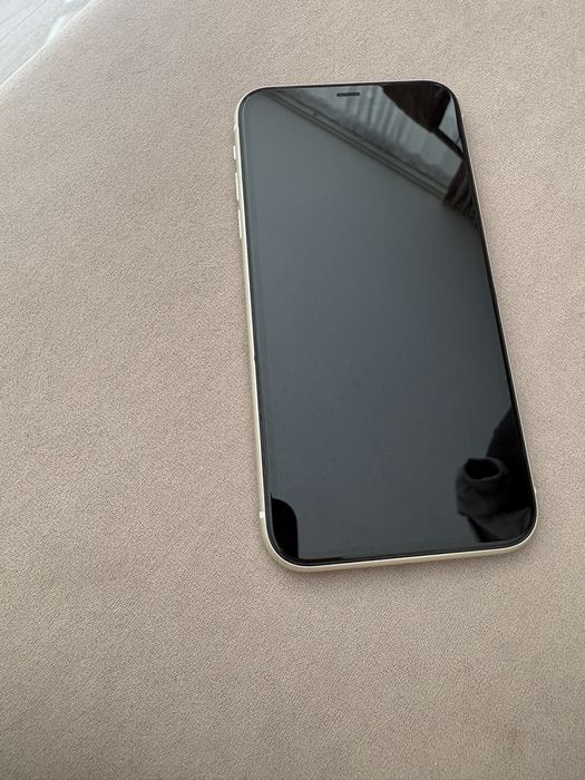 Продам Apple 11 , 128 gb