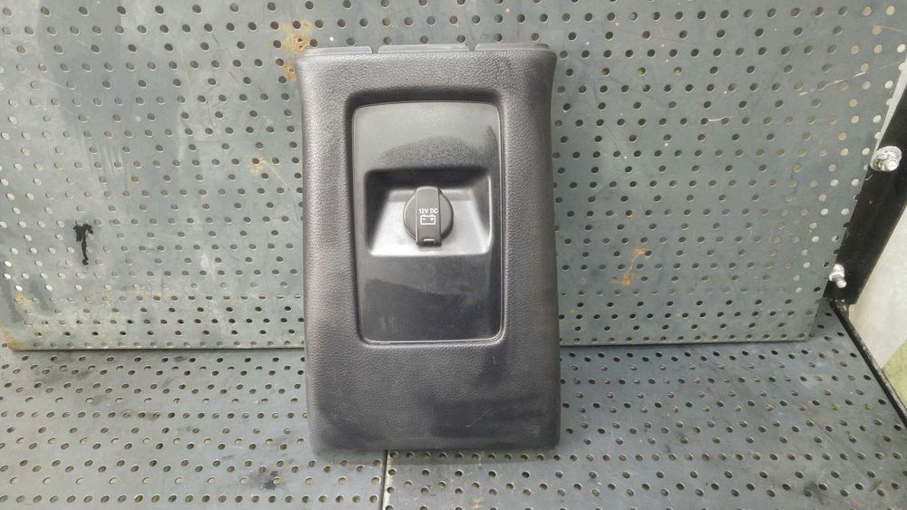 Consola spate cu priza de alimentare fiat freemont 345 100001095 3000538lfn