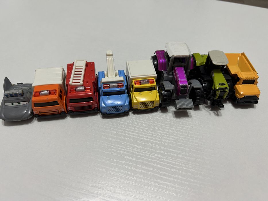 Masinute de metal baietel