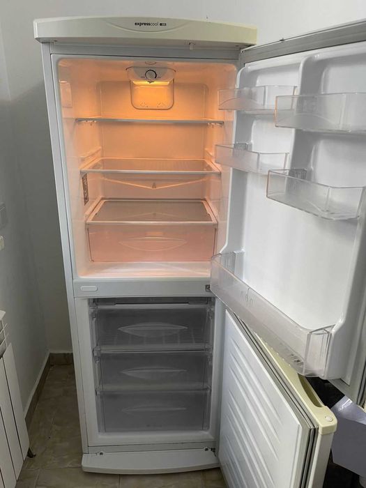 Холодильник LG 195литр срочно продам