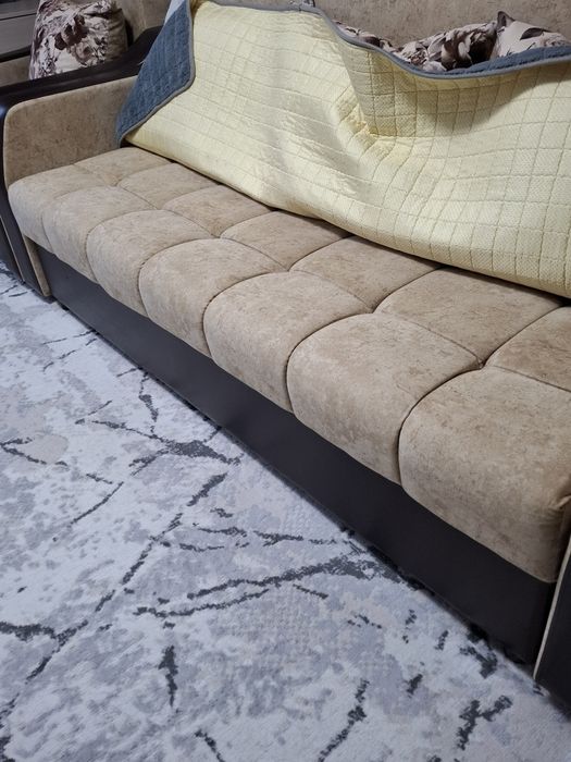 Диван и два кресла, комплект