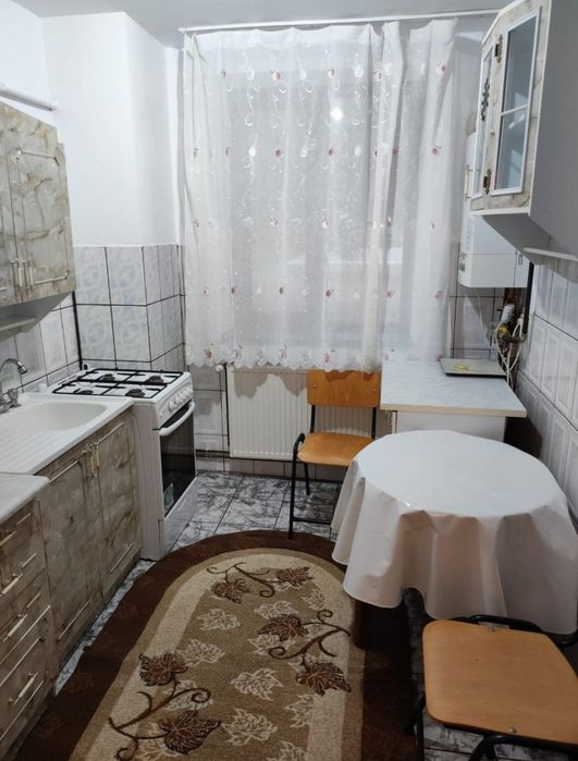 Apartament de închiriat