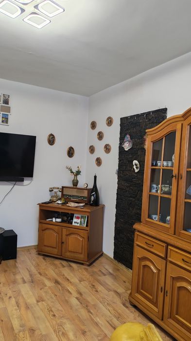 Apartament 3 camere!