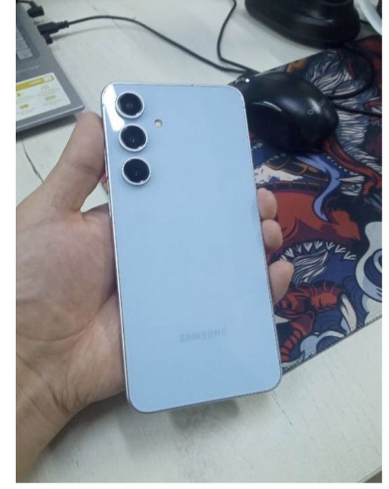 Продам Samsung S24 FE