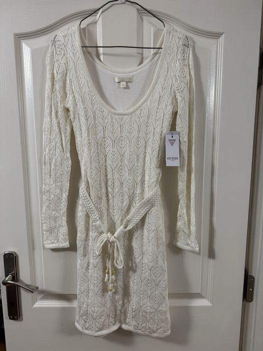Нова рокля Guess