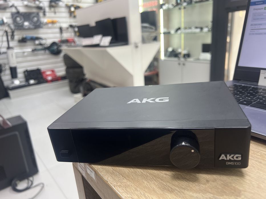 AKG DMS100 (p25)