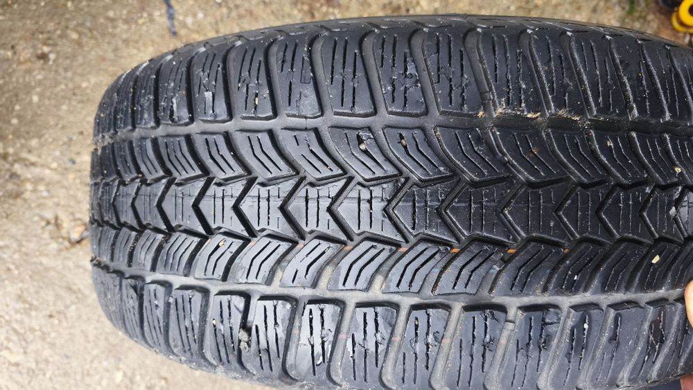 Продава се! Джанти 16 цола с зимни гуми  DEBICA 225/55/16