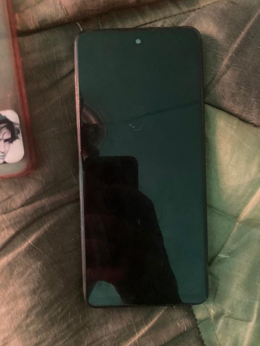 Обменяю на айфон.