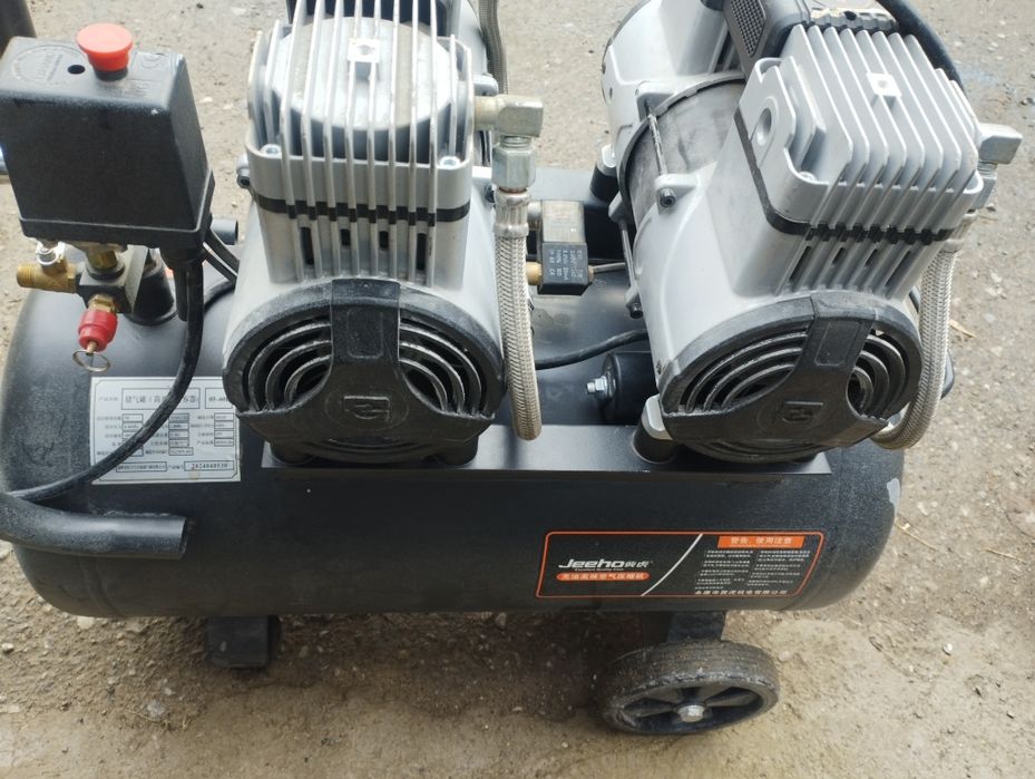 Компрессор безшумный мощный 1.5×3 квт